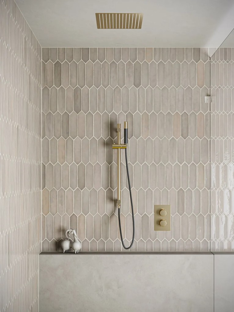 Saniclear Cube Pro inbouw regendouche met inbouw douchekop 30x30cm, glijstang en staafhanddouche geborsteld messing - mat goud