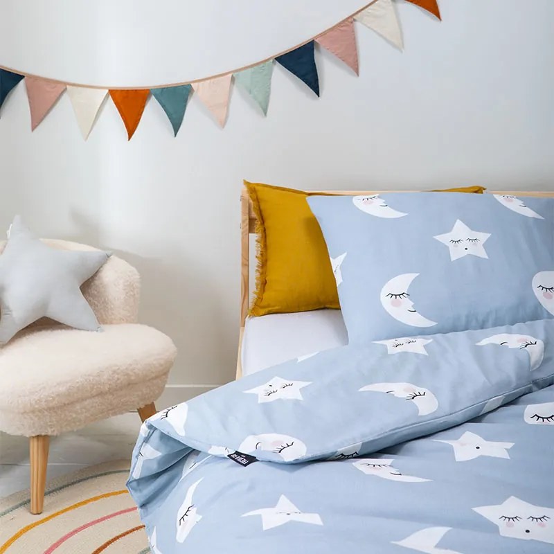 Fresh&amp;Co  Kids Moon &amp; Stars - Blauw 100 x 135 Dekbedovertrek