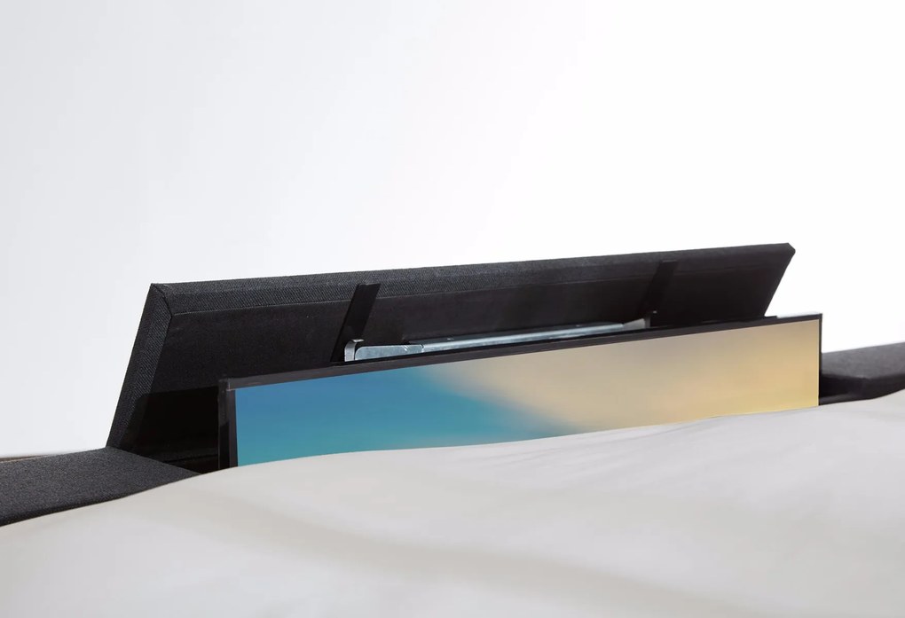 Home 400 met tv-lift – Bij Swiss Sense