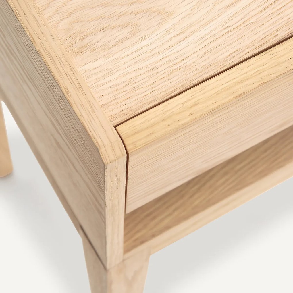 Nachtkastje in massief eikenhout en eikenfineer, Nizou E.Gallina