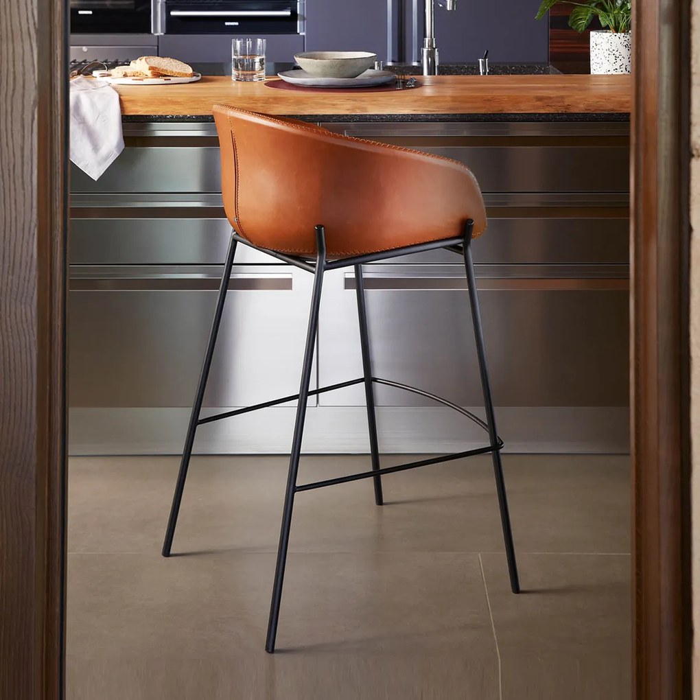 Kave Home Yvette Leren Barkruk Lichtbruin