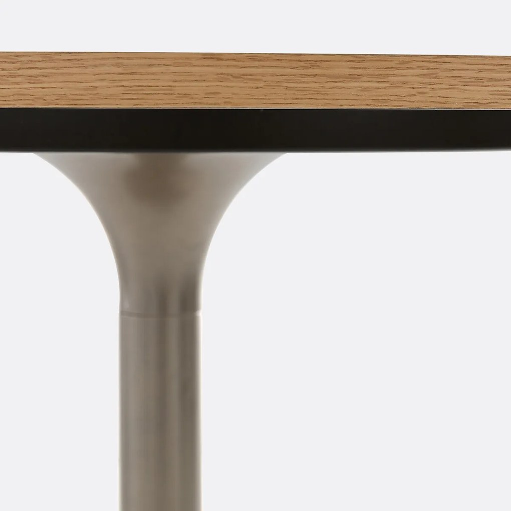 Ronde tafel 4/6 personen,  tulpvormige poot, Liliace