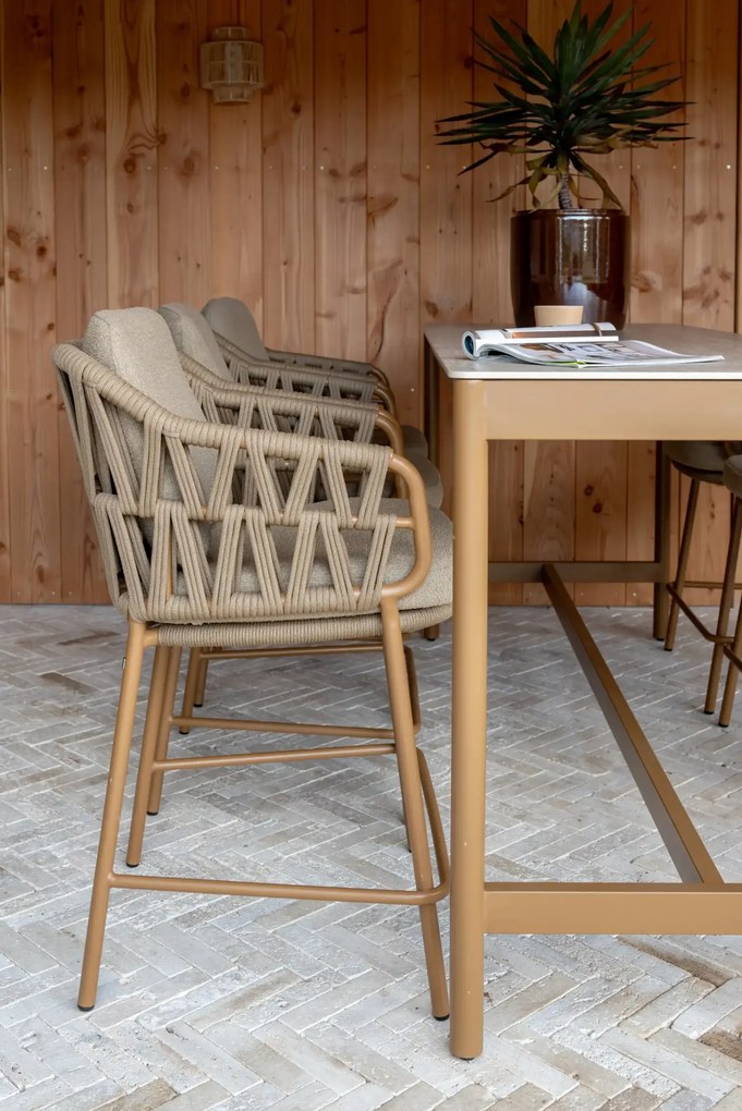 4 Seasons Outdoor Biarritz hoge tuinstoel amber Tuinstoel beige weerbestendig