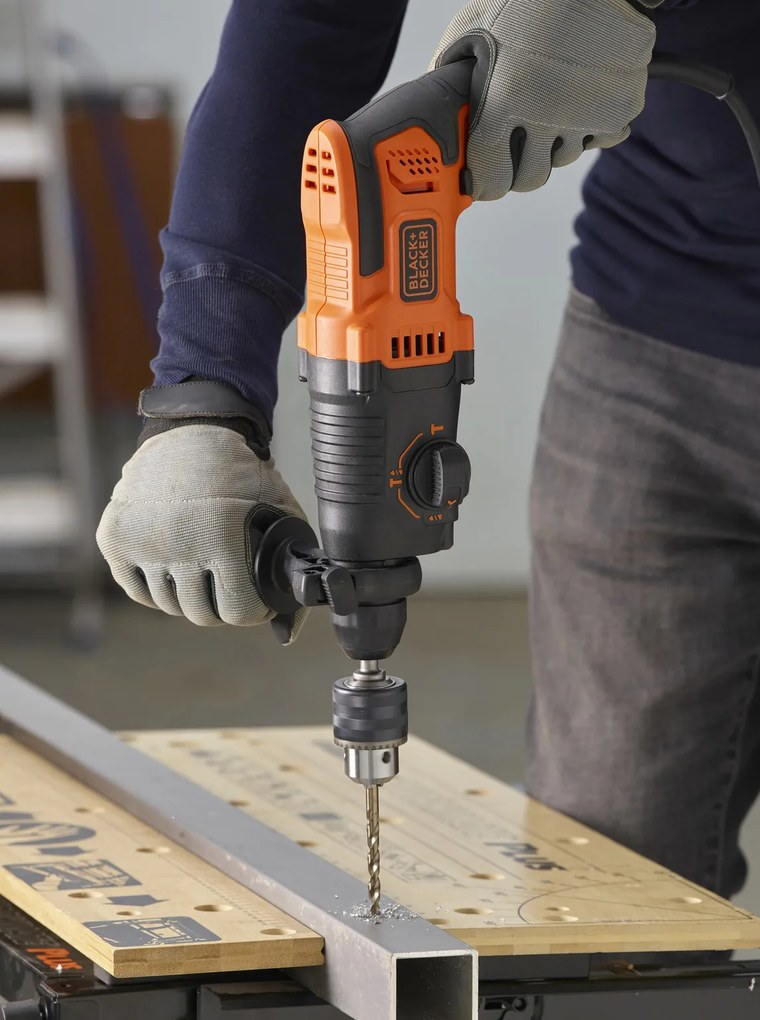 Black & Decker Pneumatische Boorhamer 650W BEHS01K