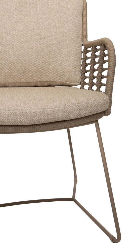 4 Seasons Outdoor Fabrice tuinset latte met Capri tafel met barrelvormig blad 280 x 110 cm Tuinset beige weerbestendig