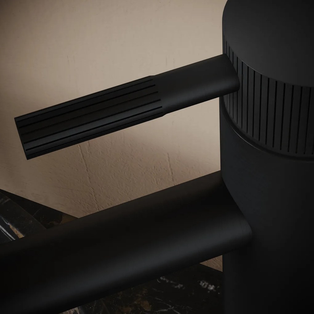 Saniclear Nero Stripes wastafelkraan zwart mat