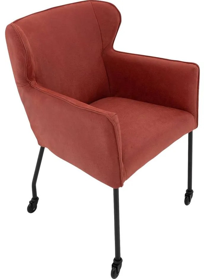 Goossens Excellent Eetkamerstoel Leogang rood leer met armleuning en Zwart skater wiel met zwarte kapmet wielen, elegant chic