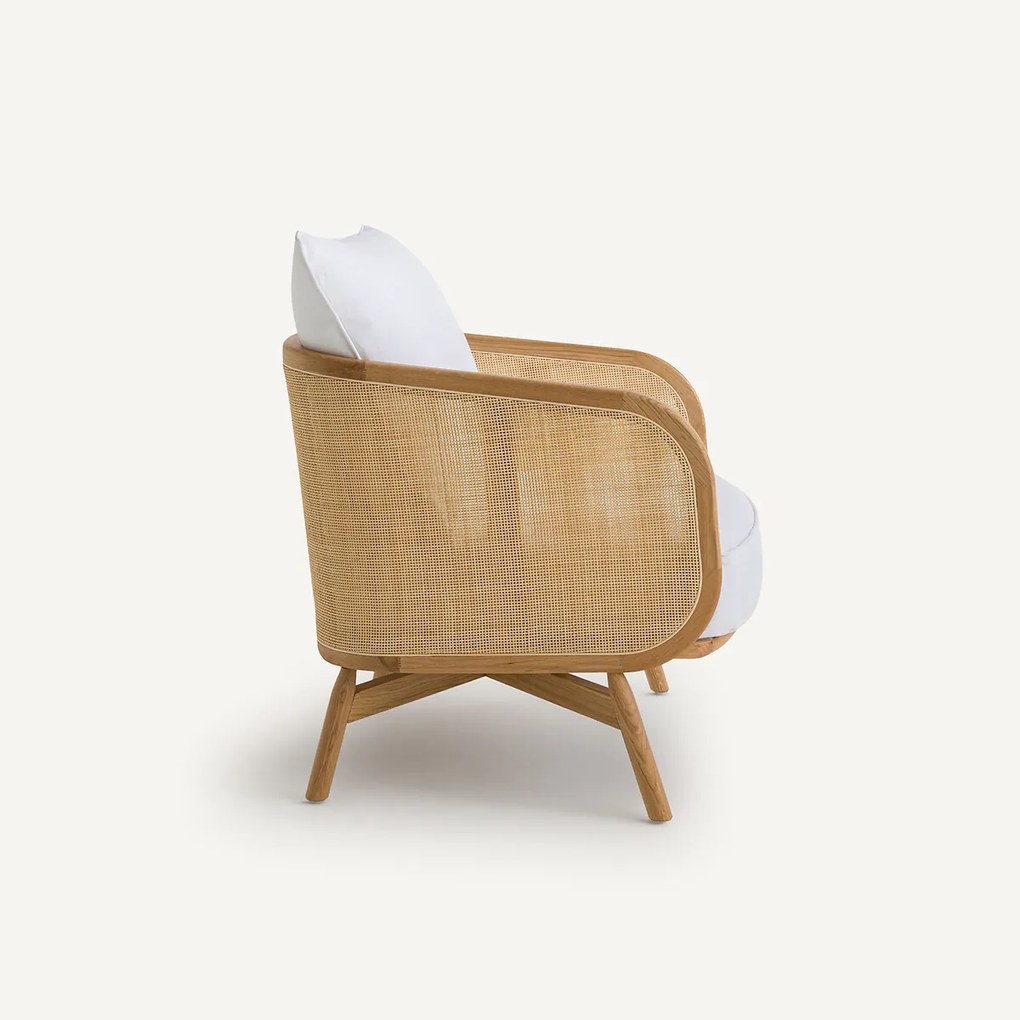 Cornelius katoenen/linnen fauteuil, ontwerp Emmanuel Gallina