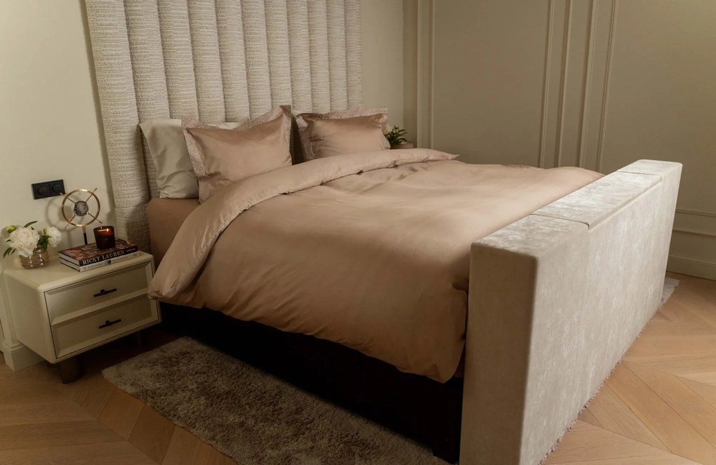 Kayori x Daisy Diks Dekbedovertrek Lumi Taupe – Bij Swiss Sense