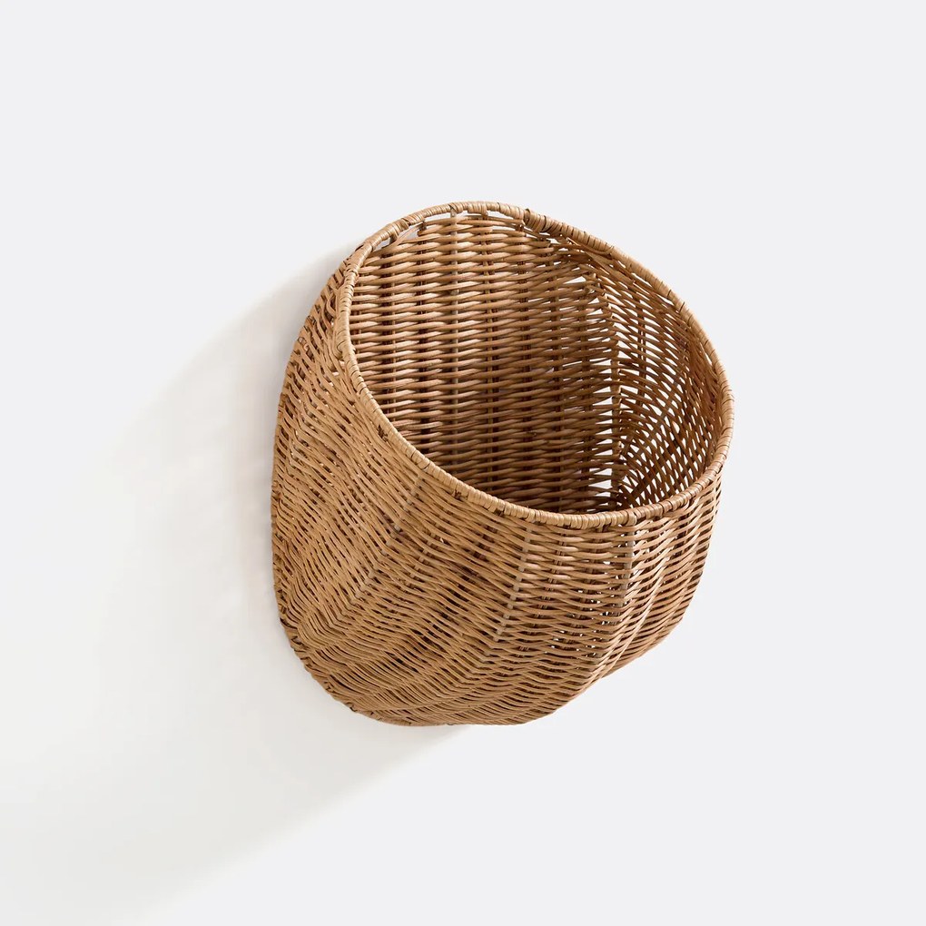 Mand voor aan de muur, in rotan, Osira