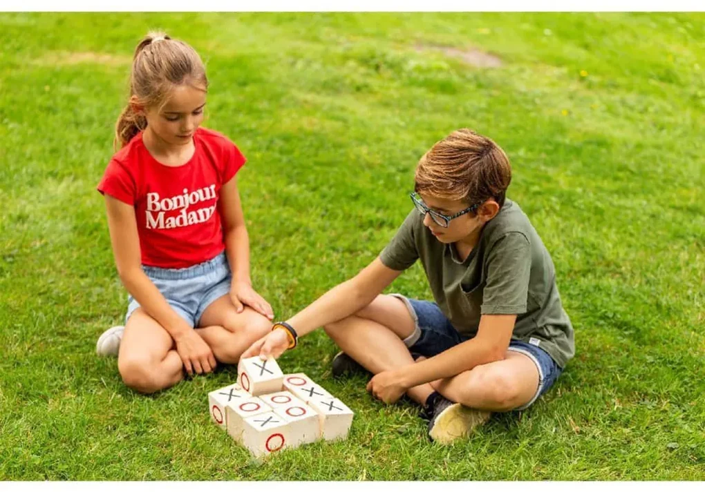 OUTDOOR PLAY Boter-kaas-en-eierenspel