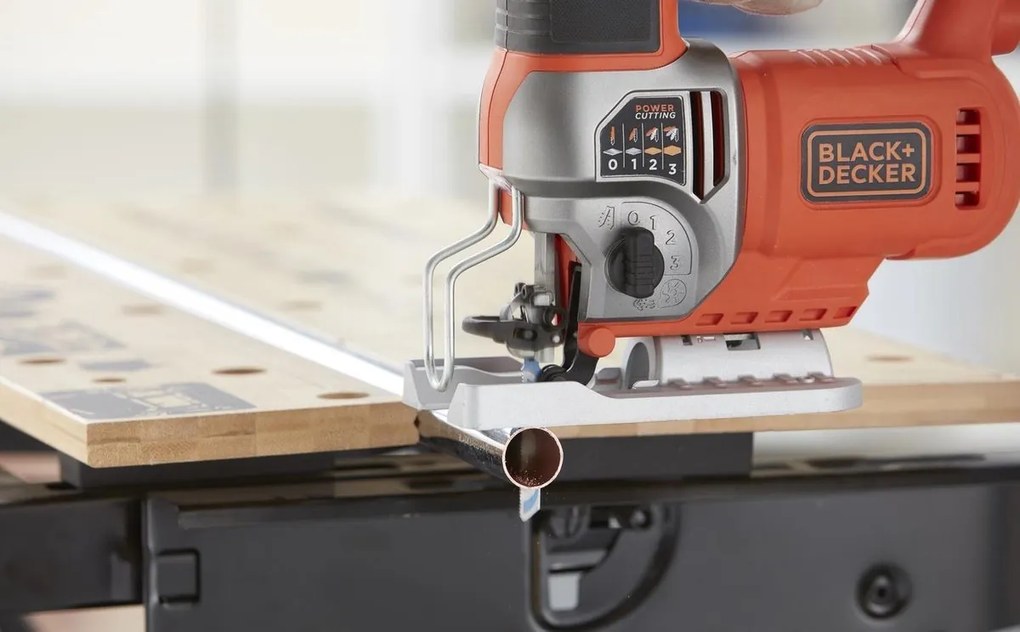 Black &amp; Decker Pendel decoupeerzaag BES610K-QS