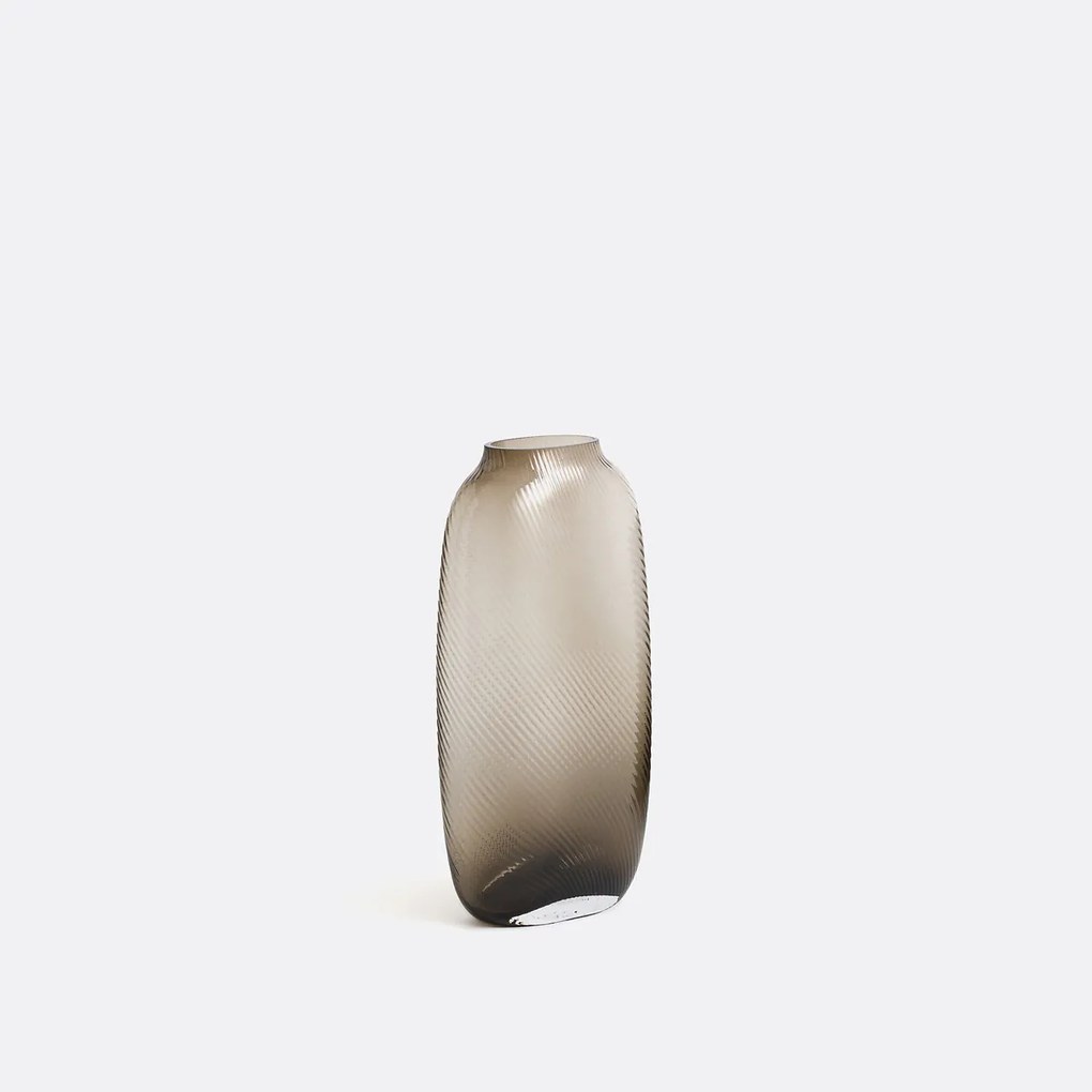 Vaas in geribbeld smoked glas H30,5 cm, Anadia