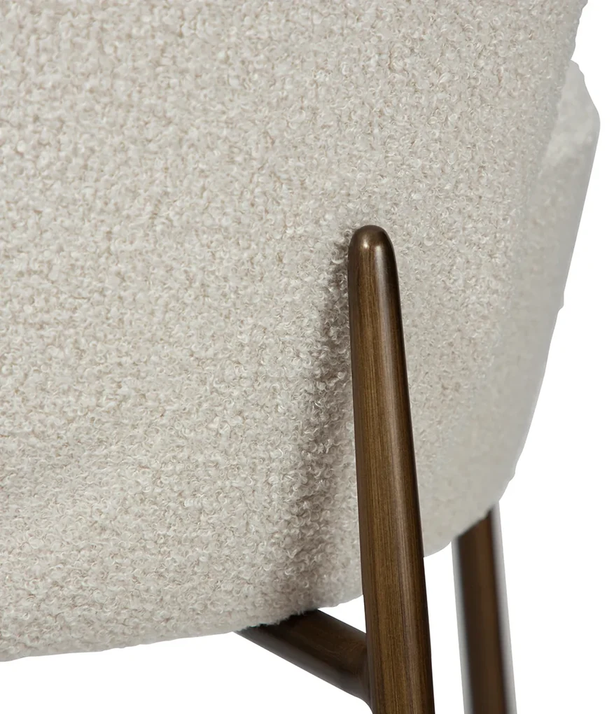 Dan-Form Orbit Boucle Barstoel Dove Lichtgrijs Met Hoge Rugleuning