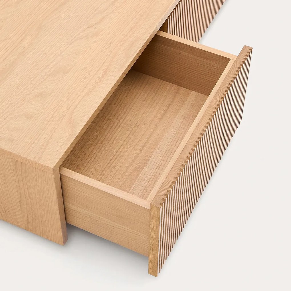 Kave Home Helvine Laag Tv-meubel Eiken Met Ribbels - 200x40x30cm.