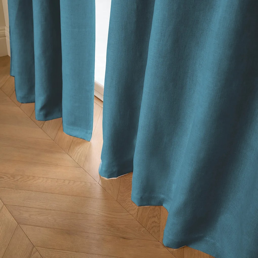 Verduisteringsgordijn van gewassen linnen, leren lussen, Private