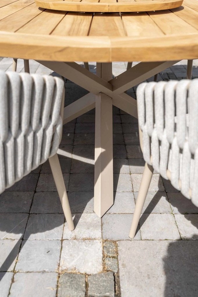 Taste by 4 Seasons Eva tuinset latte met teak Prado tafel Ø 160 cm en Lazy Susan Tuinset   beige weerbestendig
