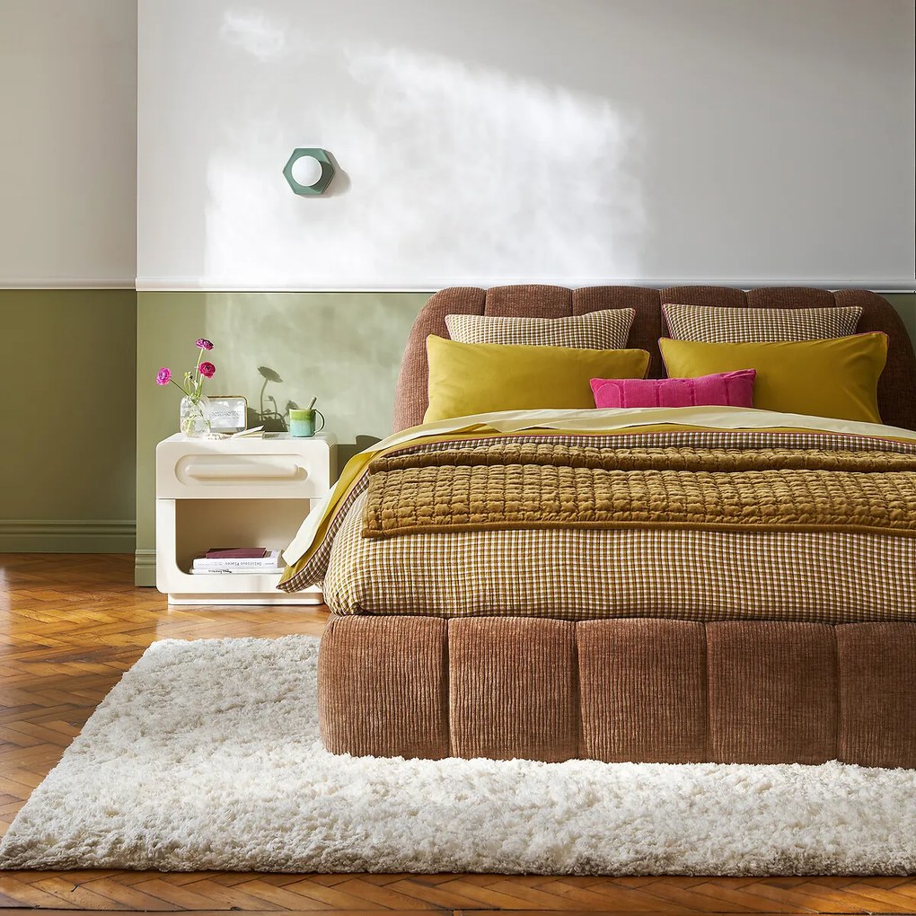 Gestoffeerd bed met lattenbodem, Nuria
