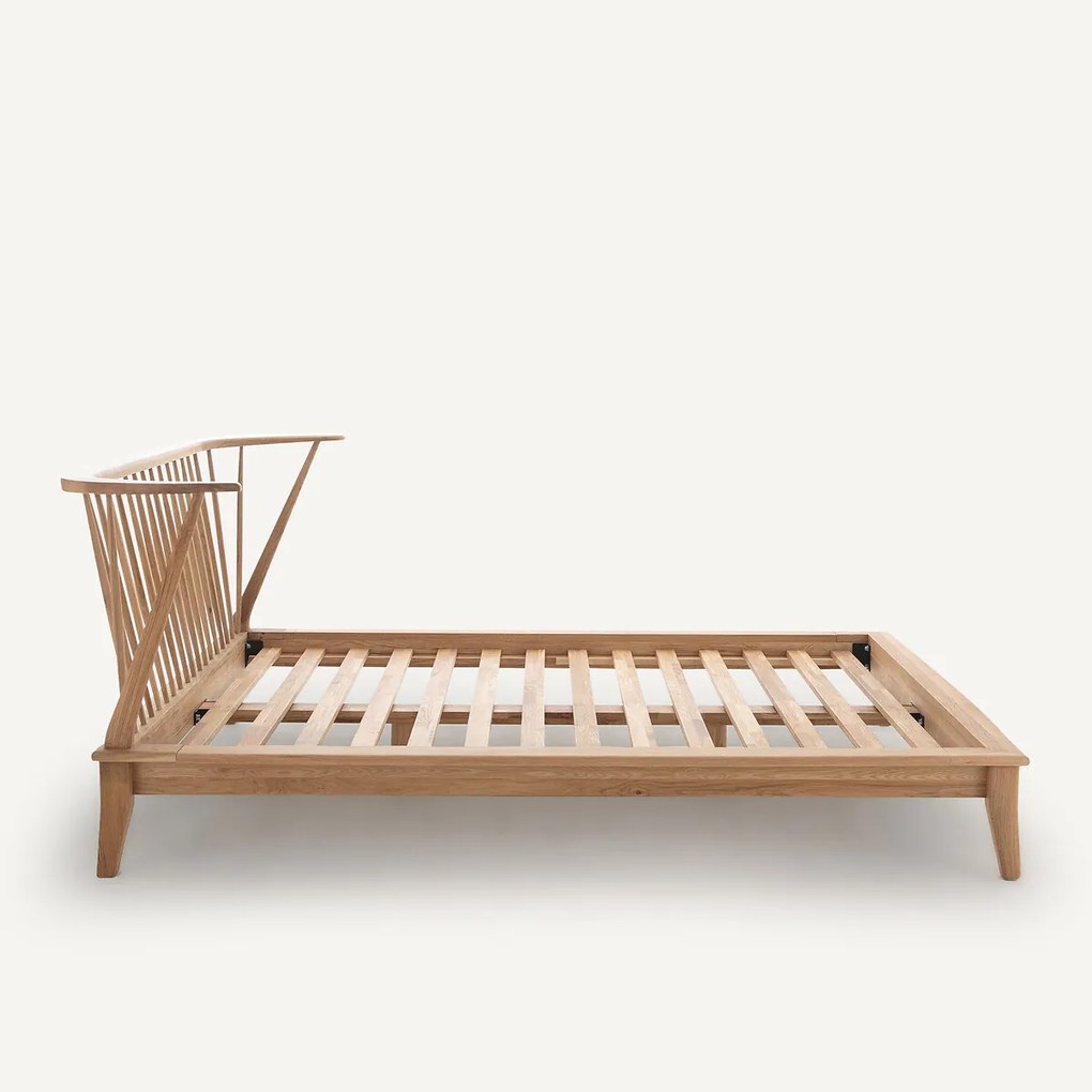 Bed van massief eikenhout, Caspian