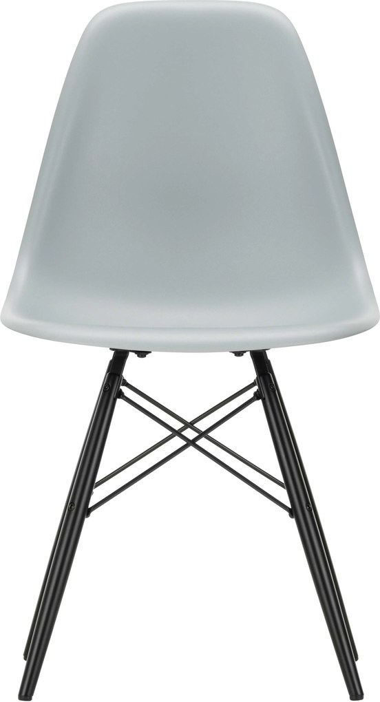 Vitra Eames DSW stoel met zwart esdoorn onderstel Helder grijs