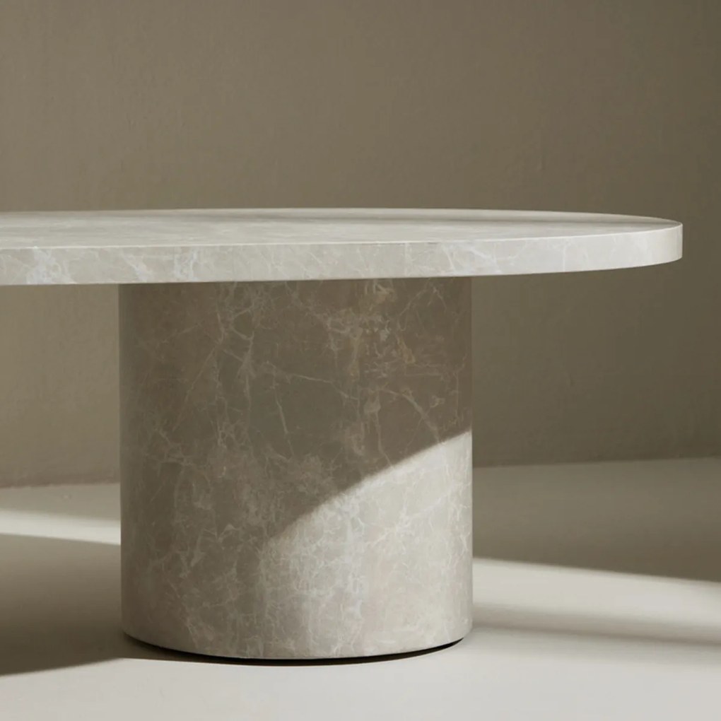 Hoge Beige Ovale Salontafel - 60 X 120cm.