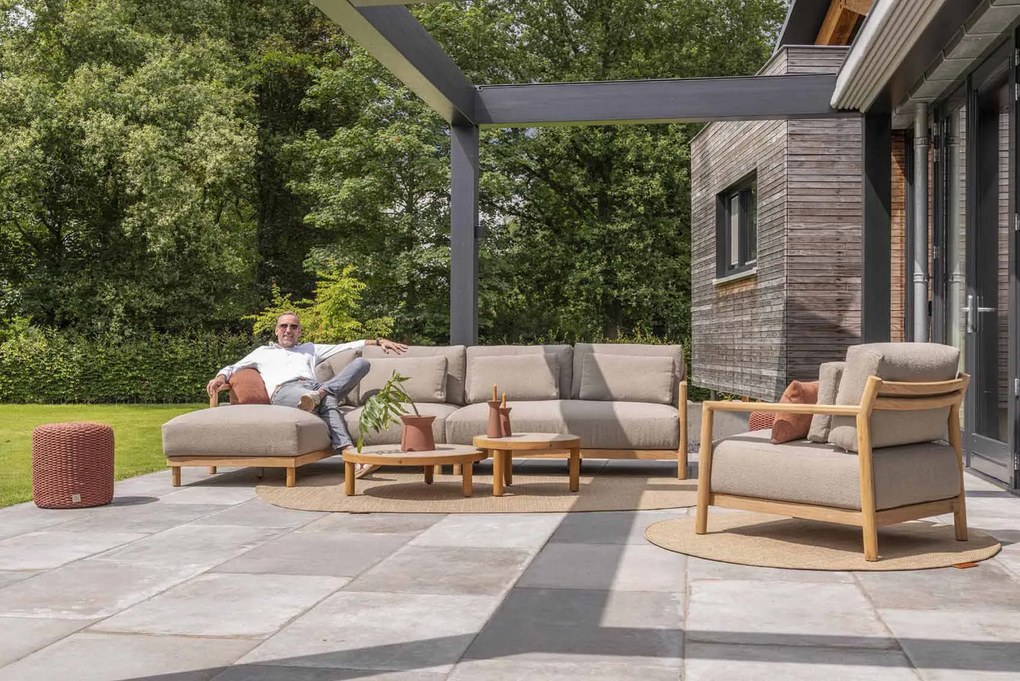 4 Seasons Outdoor Marie chaise loungeset teak met loungestoel en Finn tafels SALE Loungeset taupe weerbestendig