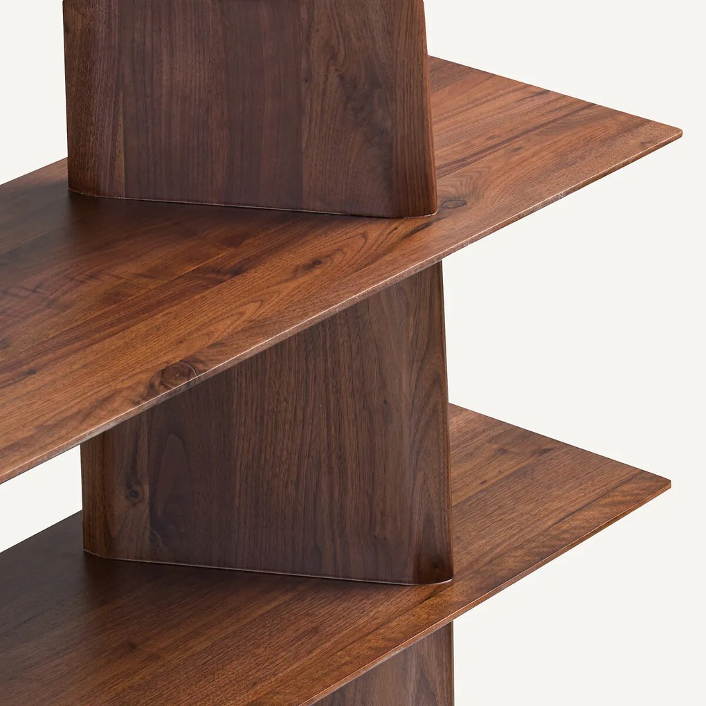 Boekenrek van massief notenhout, Iloss