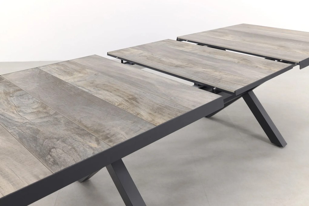 Jasmine Black/Ottowa 6-persoons dining tuinset 205-265x100 cm. - Houtlook