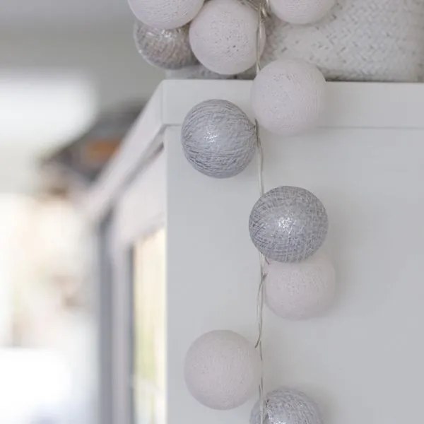 White Silver- 50 cottonballs