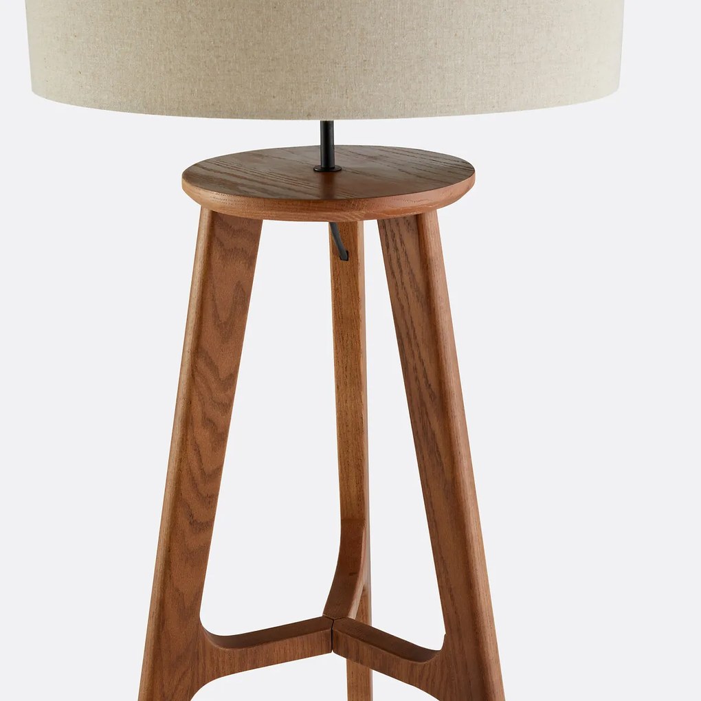 Eiken en linnen driepoot vloerlamp, Larso