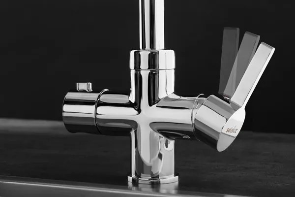 Selsiuz kokend water kraan met titanium single boiler en C-uitloopkraan chroom