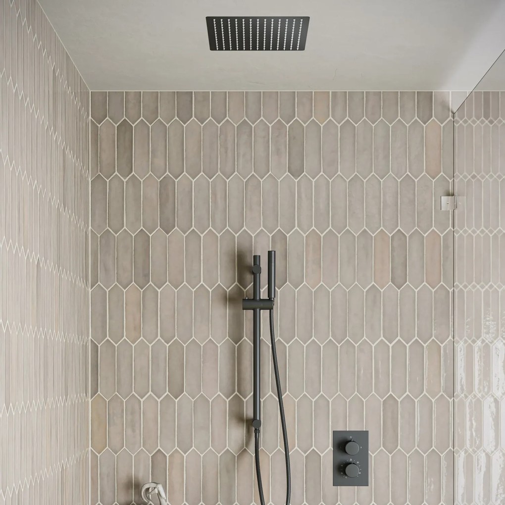 Saniclear Cube inbouw regendouche met inbouw douchekop 30x30cm, glijstang en staafhanddouche zwart mat