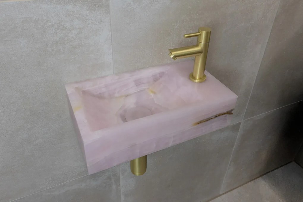 Saniclear Pink Onyx fonteinset met rechte kraan in geborsteld messing