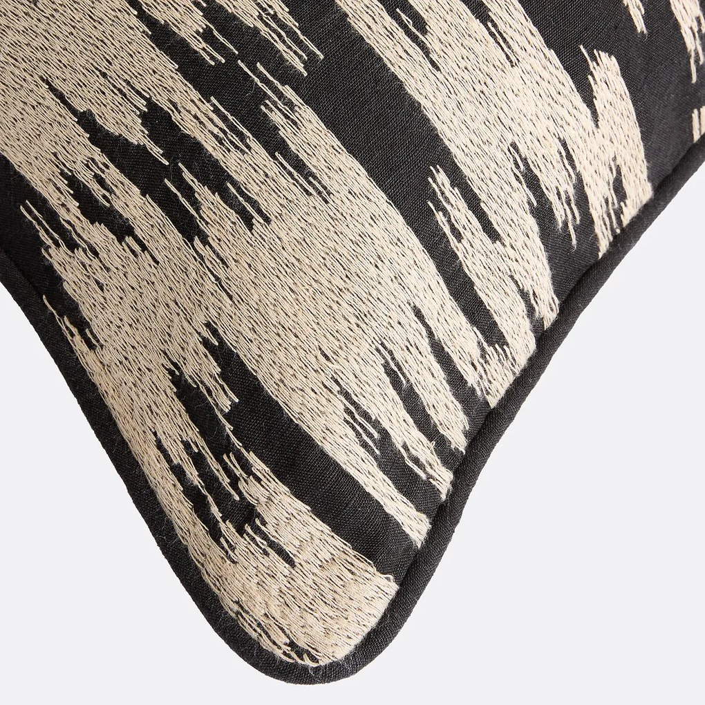 Geborduurde kussenhoes, katoen en linnen, ENYO