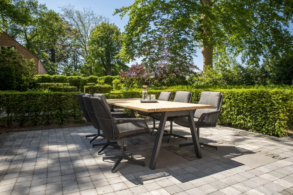 4 Seasons Outdoor Primavera tuinset met Ambassador tafel 240 cm SALE Tuinset houtkleur weerbestendig