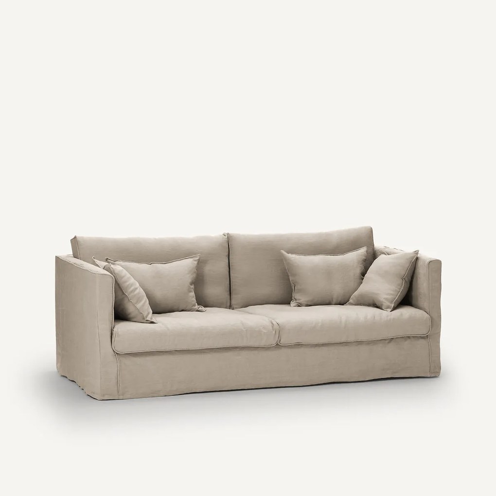 Bankhoes in gekreukt linnen, Camille