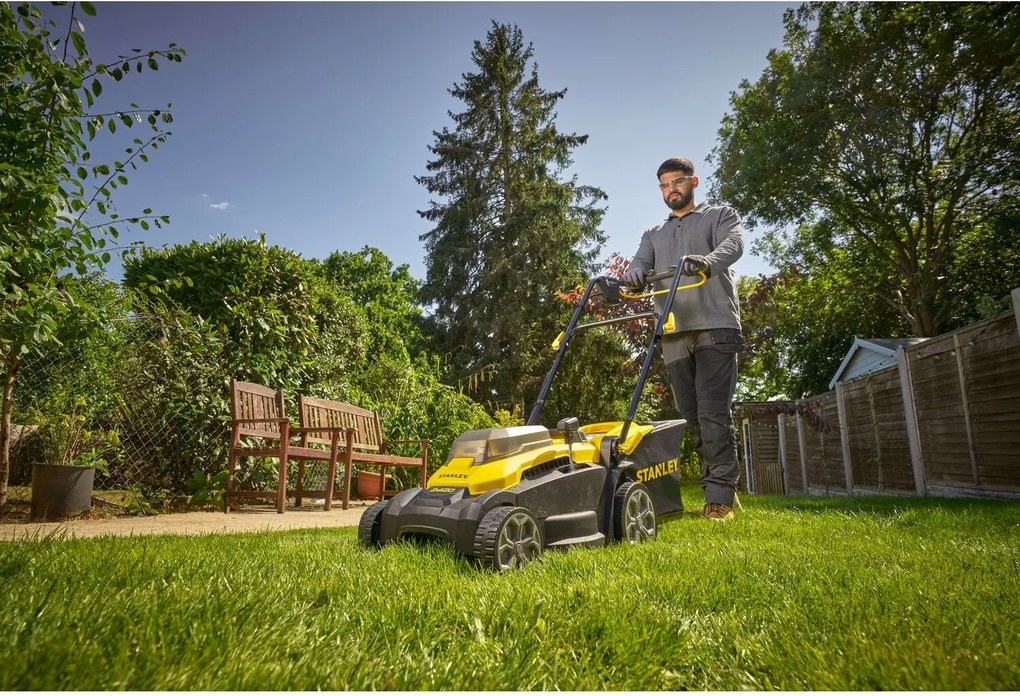 Stanley FATMAX SCMWP3701M2-QW V20 Accu Grasmaaier 37 cm – 3-in-1 – Brushless – 2x 4.0Ah Set