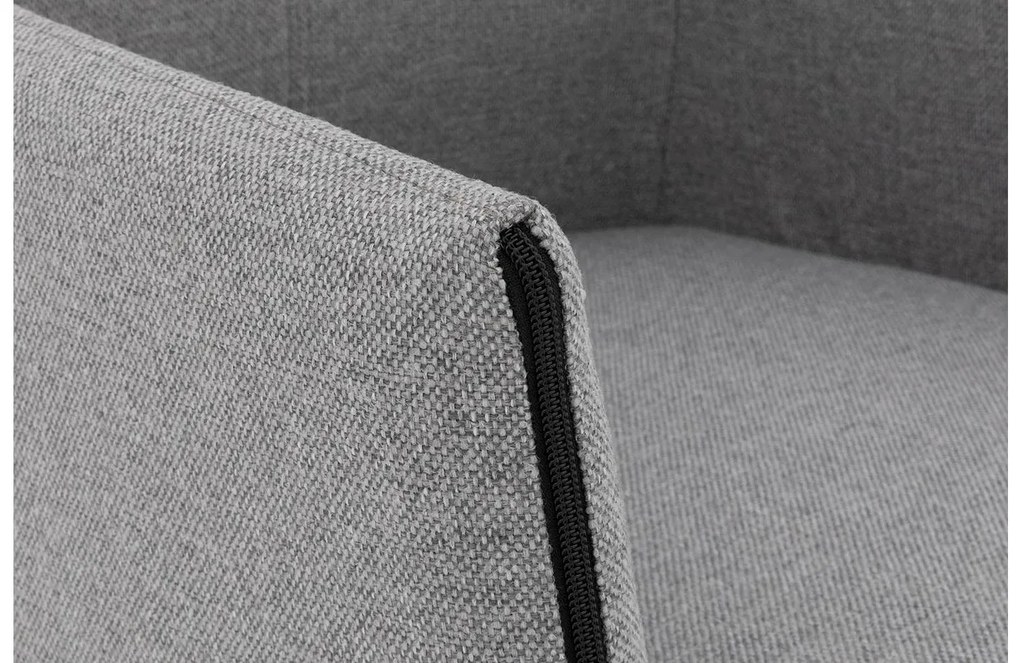 Goossens Eetkamerstoel Funk Zwarte Poten grijs stof met armleuning en Zwart skater wiel met zwarte kapmet wielen, modern design