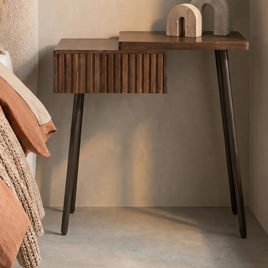 Houten Nachtkastje Met Lade Rechts - 60x30x61cm.