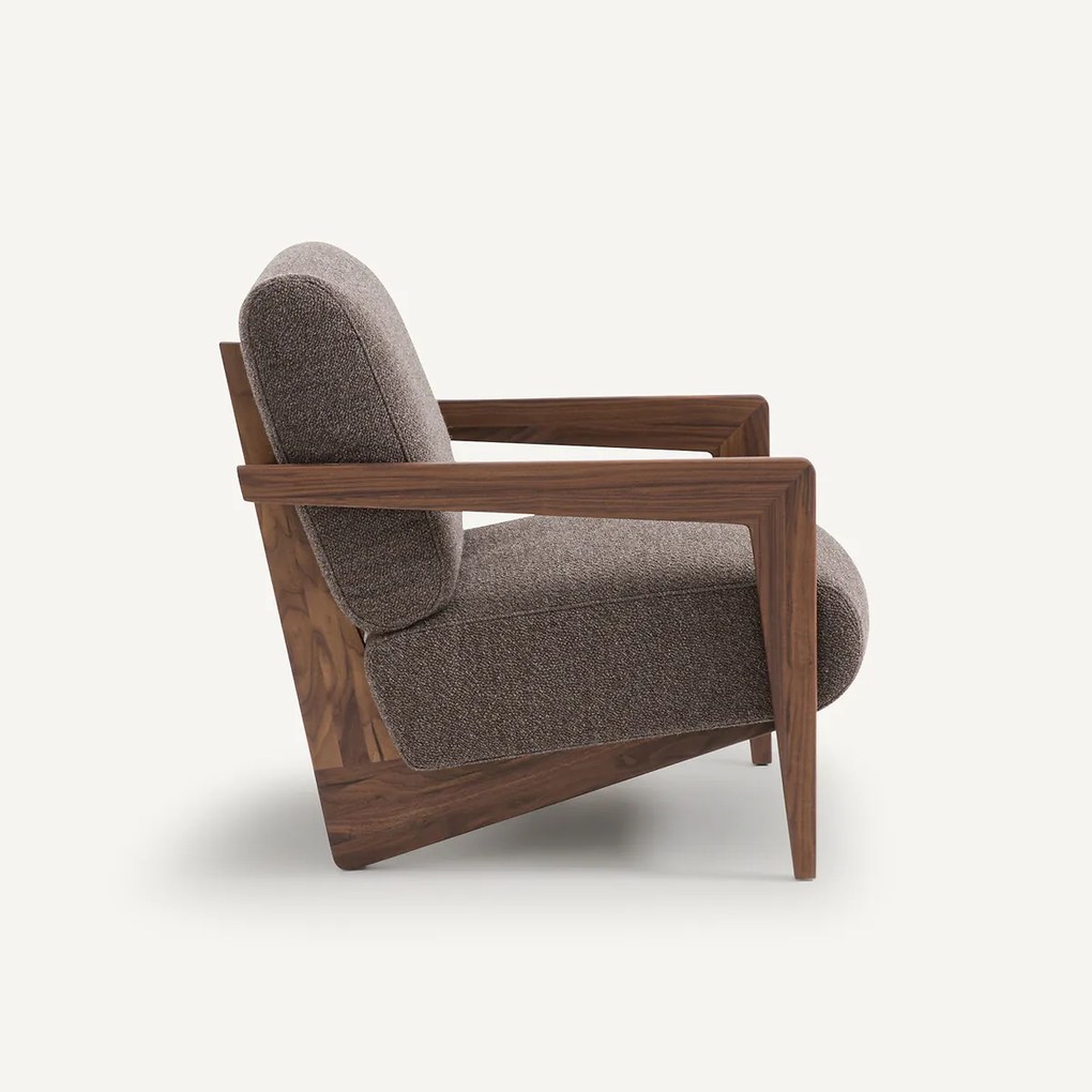 Fauteuil in massief notenhout in bouclé stof, Izag