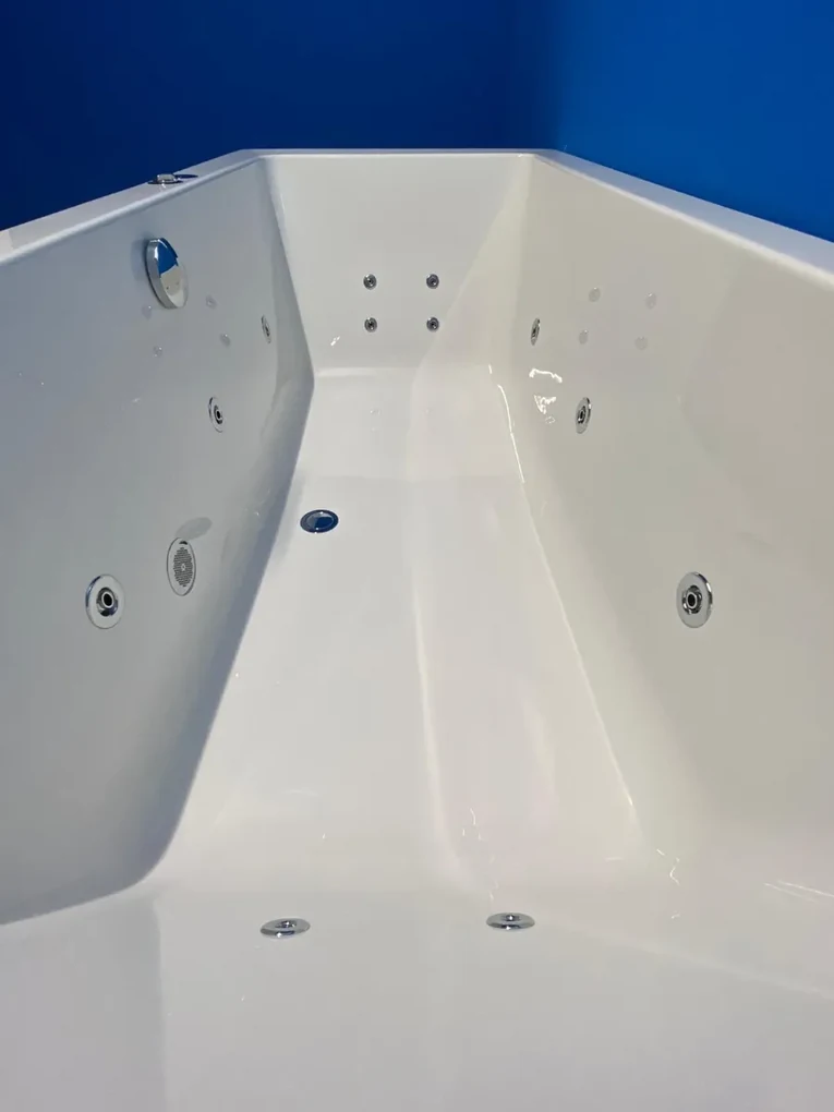 Lambini Designs Round Bubbelbad 180x80cm 6+4+2 hydro jets
