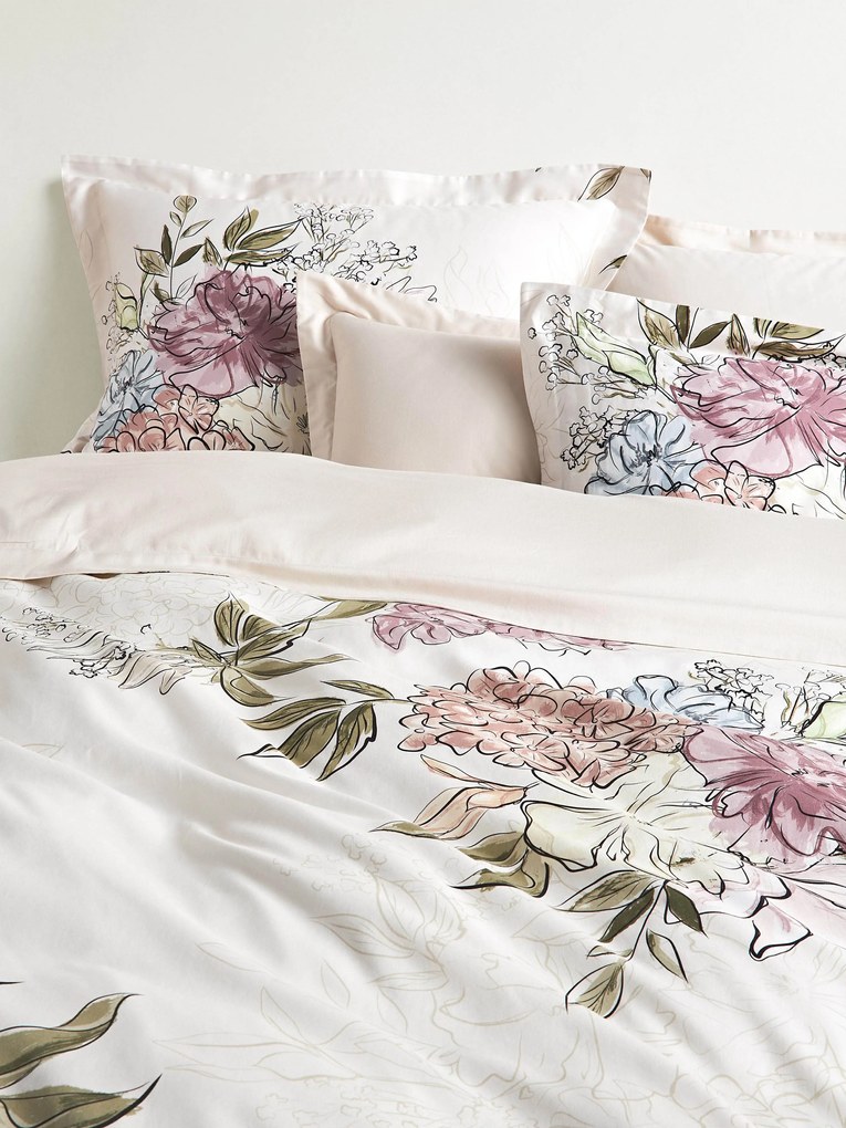 Katoenensatijnen dekbedovertrek Margot met bloemenprint