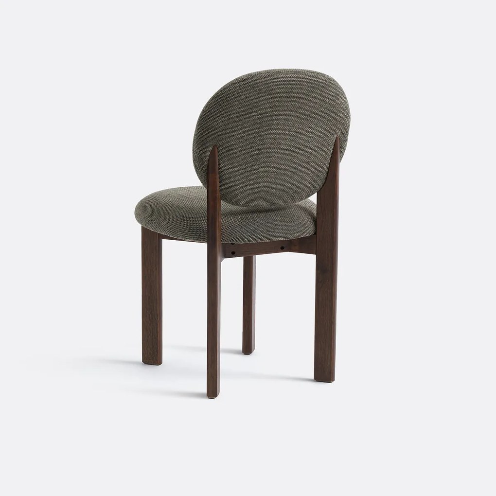 Stoel met organische vorm Orga