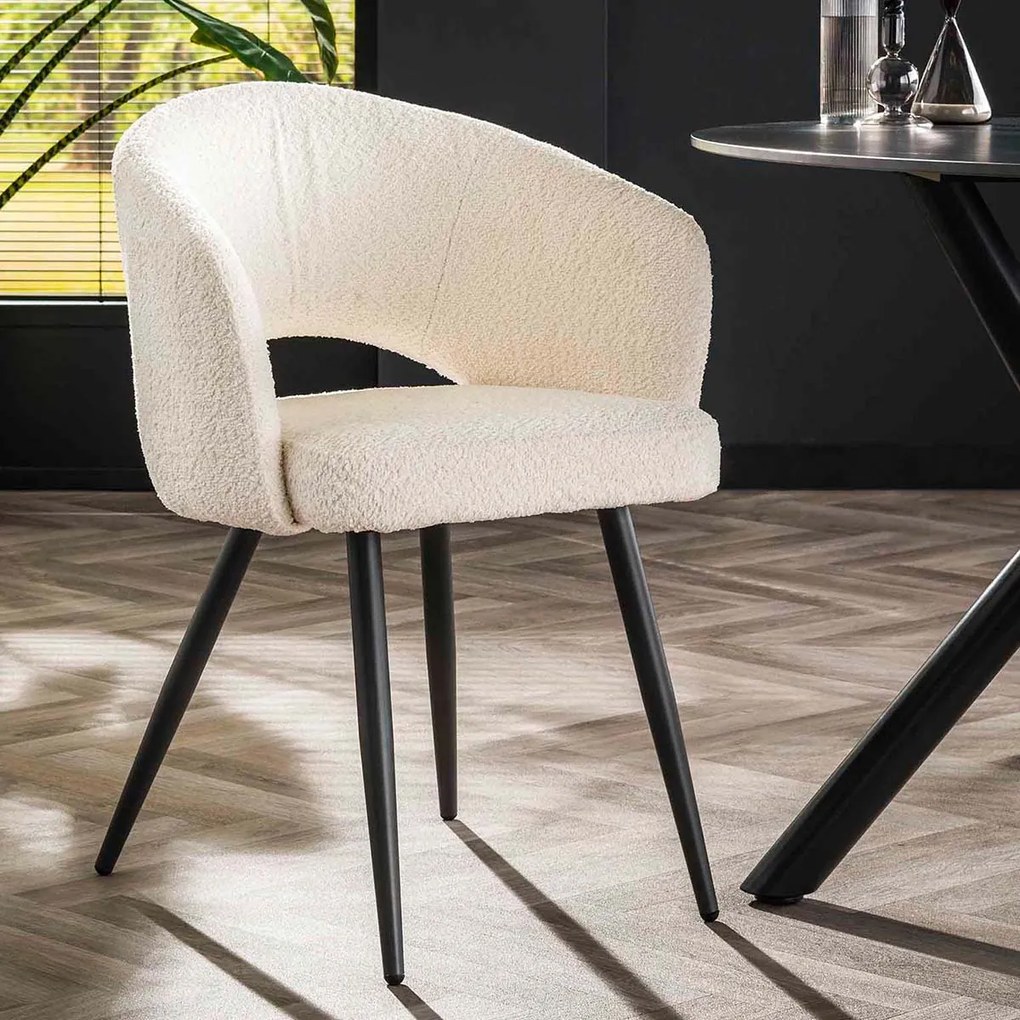 Witte Boucle Stoel Met Ronde Rugleuning