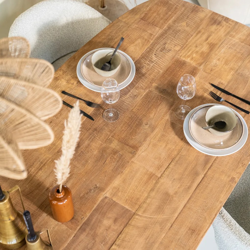 Eettafel Teak Met Afgeronde Hoeken 260 Cm - 260 X 100cm.
