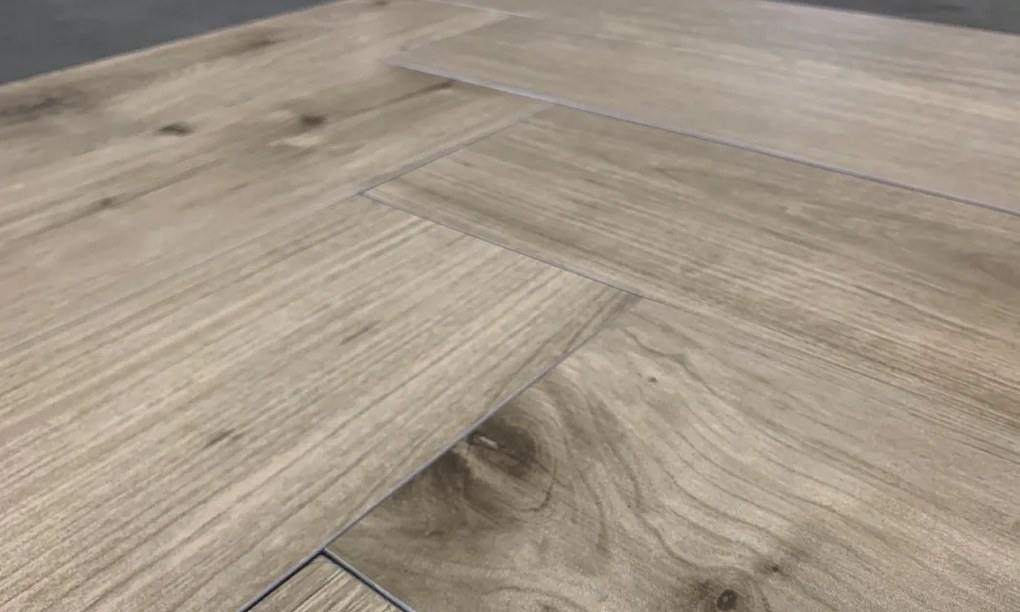 Keramisch Parket Visgraat 15x60 Franse Eiken Beige DC4