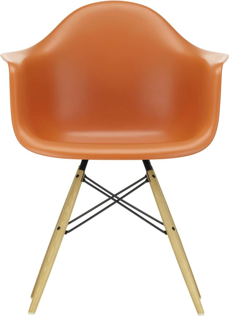 Vitra Eames DAW stoel met essen onderstel rusty orange