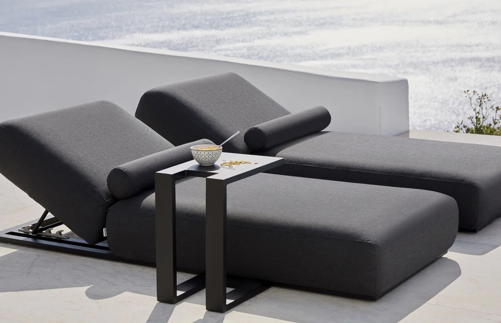 Flow. Ligbed Sentosa Daybed sooty