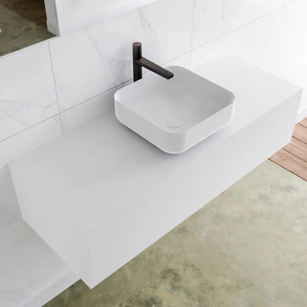 Zaro Lagom volledig naadloos solid surface onderkast met topblad 120cm mat wit met 1 lades Push tot open. Compleet met solid surface opzetkom met 1 kraangat(en)