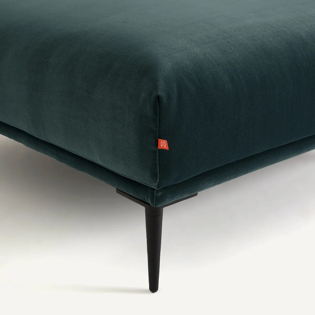 XL fluwelen poef, Oscar, ontwerp Emmanuel Gallina